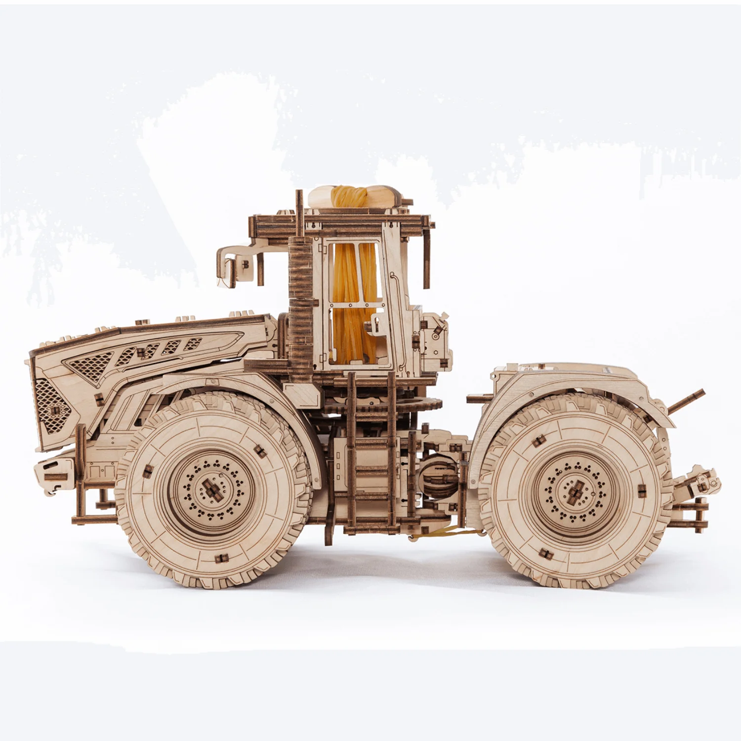 Kirovets K-7M Traktor - Image 4