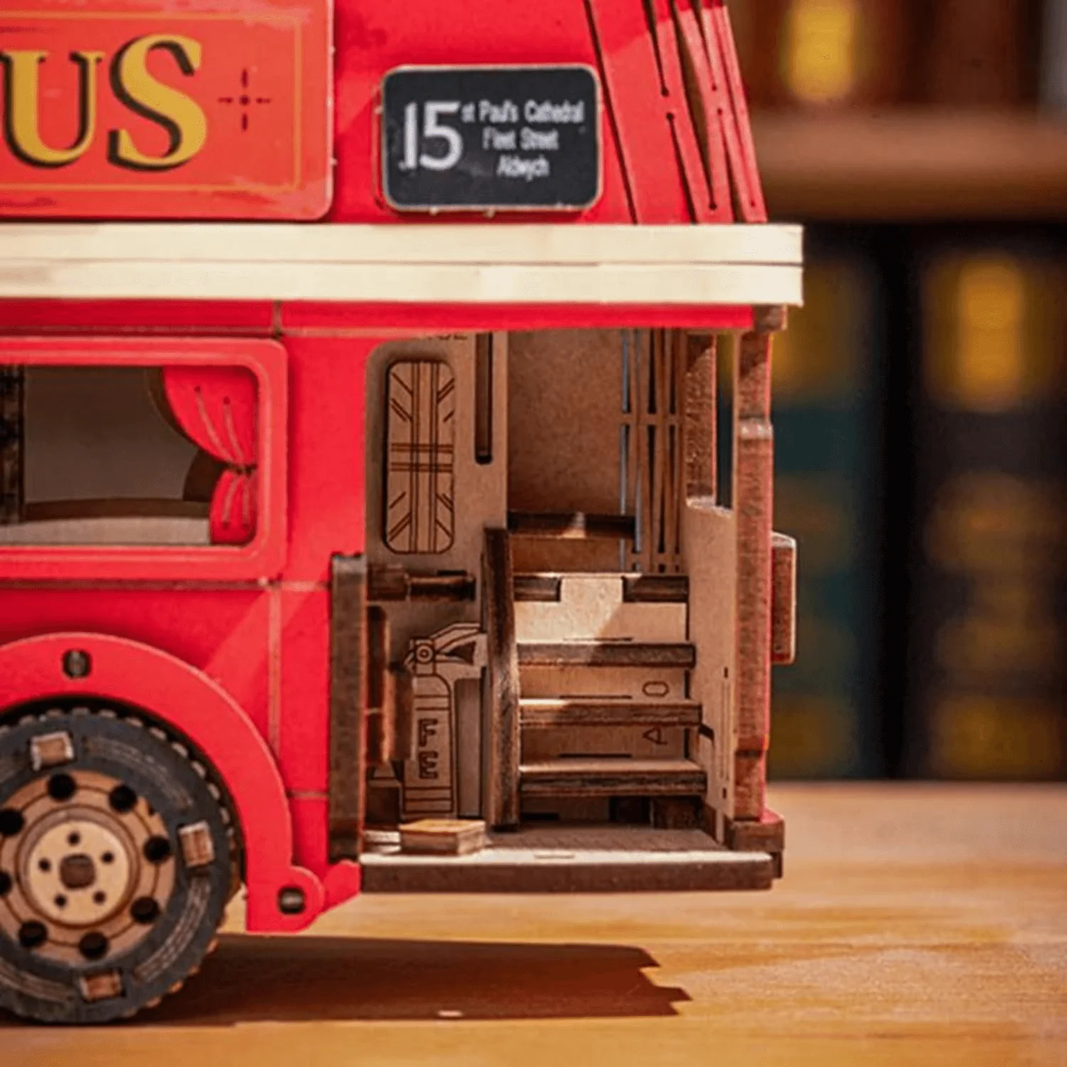 London Tour Bus - Image 4
